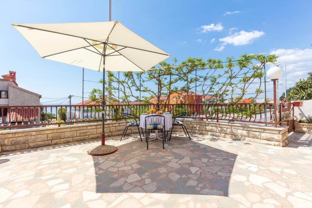 Apartment Beky Подстрана Экстерьер фото